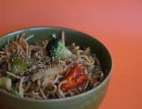 Teamevent Kochkurs - Kochkurs Köln | Rezepte von den Kochkursen und Teamevents im Marieneck 8 - Kochschule Marieneck Köln Ehrenfeld Gebratene Nudeln in einer Bowl